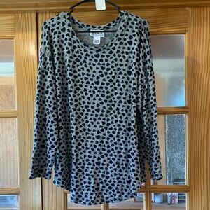 Women’s For The Republic Allover Heart Print Crewneck Relaxed Long Sleeve Top 2X